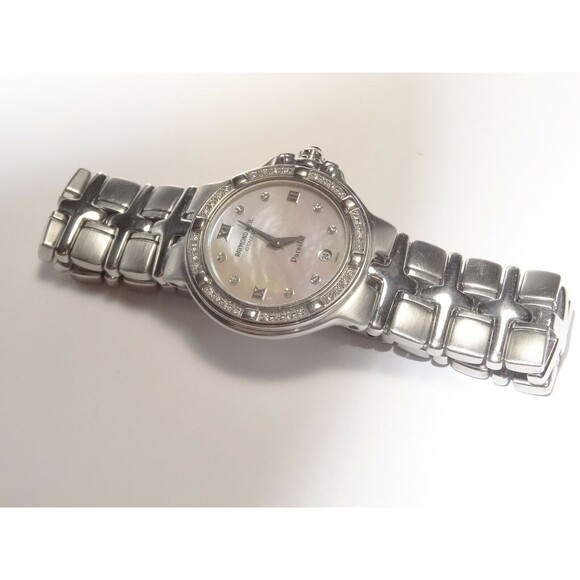 26mm Raymond Weil Parsifal Watch 0.32cttw Diamond Bezel MOP Diamond Dial R.9555